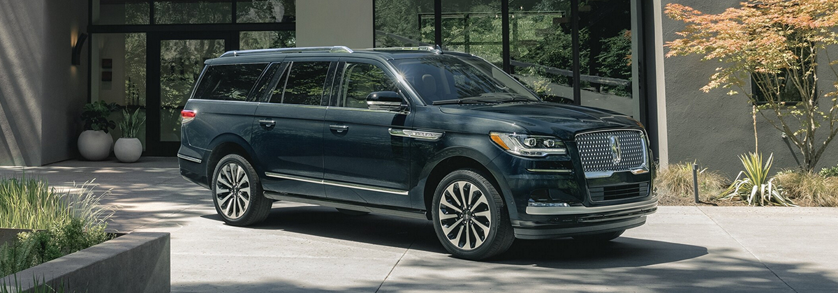 New 2024 Navigator Parks Lincoln of Tampa