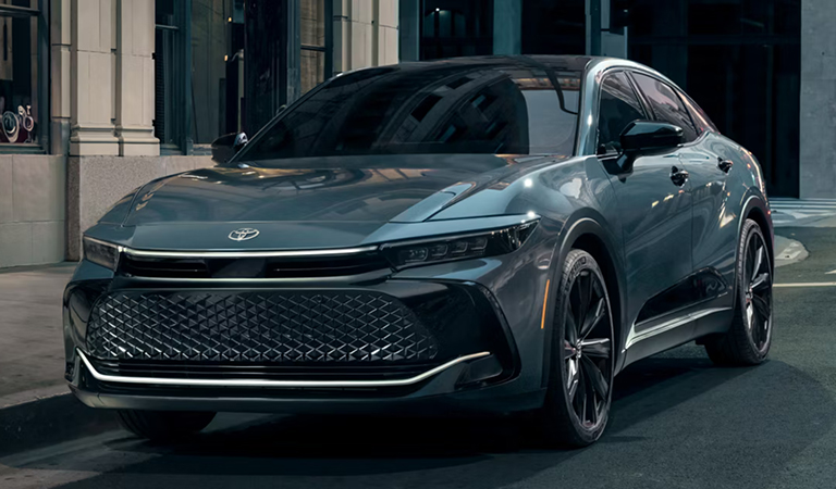 2025 Toyota Crown Features & Specs | Team Toyota